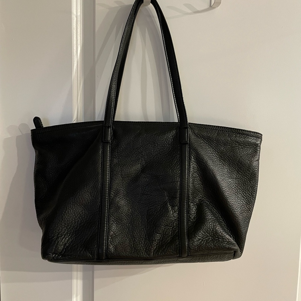 Leather black purse